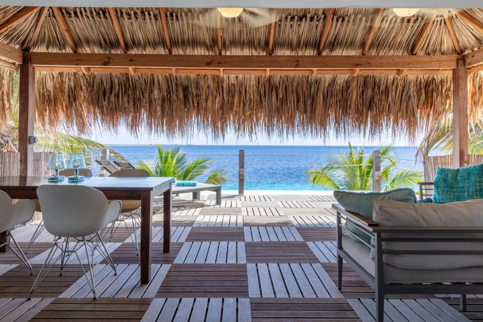 One Ocean Boutique Apartments & Suites Bonaire Playa Room photo