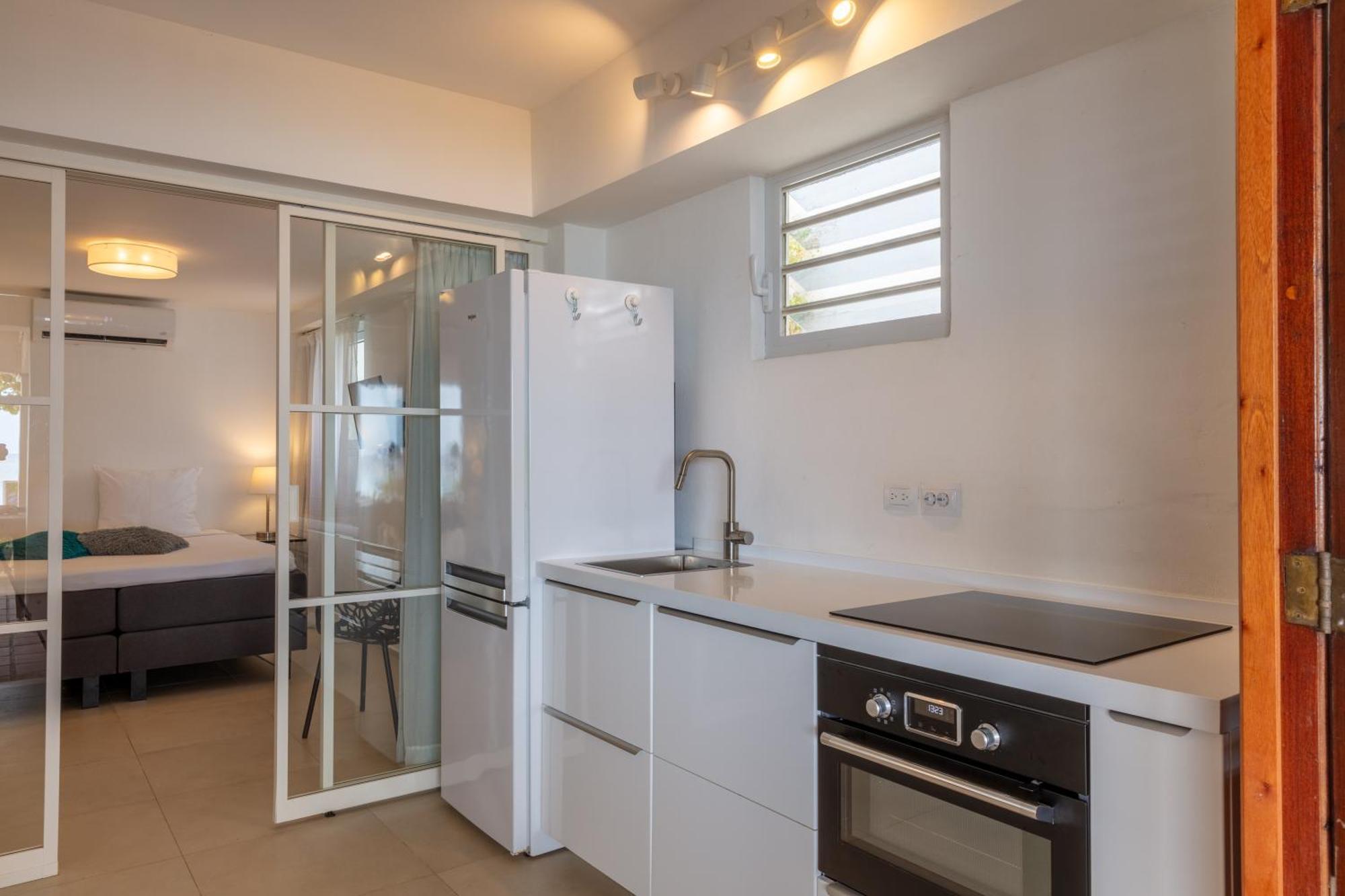 One Ocean Boutique Apartments & Suites Bonaire Playa Room photo