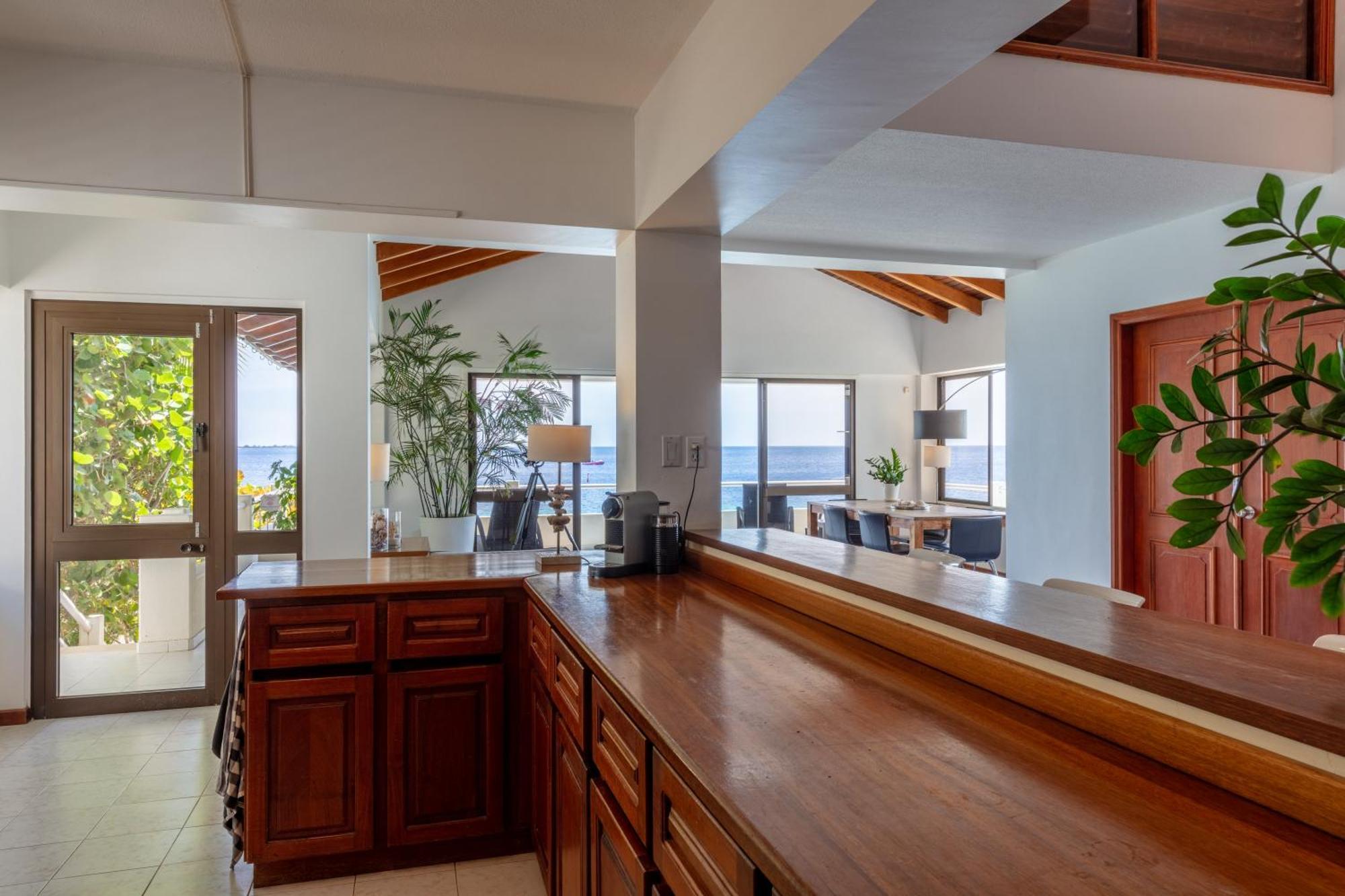 One Ocean Boutique Apartments & Suites Bonaire Playa Room photo