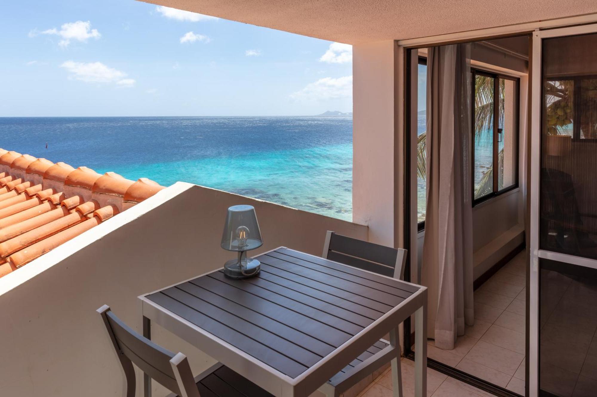 One Ocean Boutique Apartments & Suites Bonaire Playa Room photo