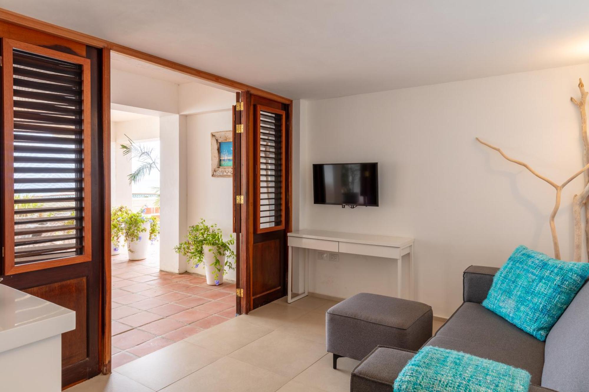 One Ocean Boutique Apartments & Suites Bonaire Playa Room photo